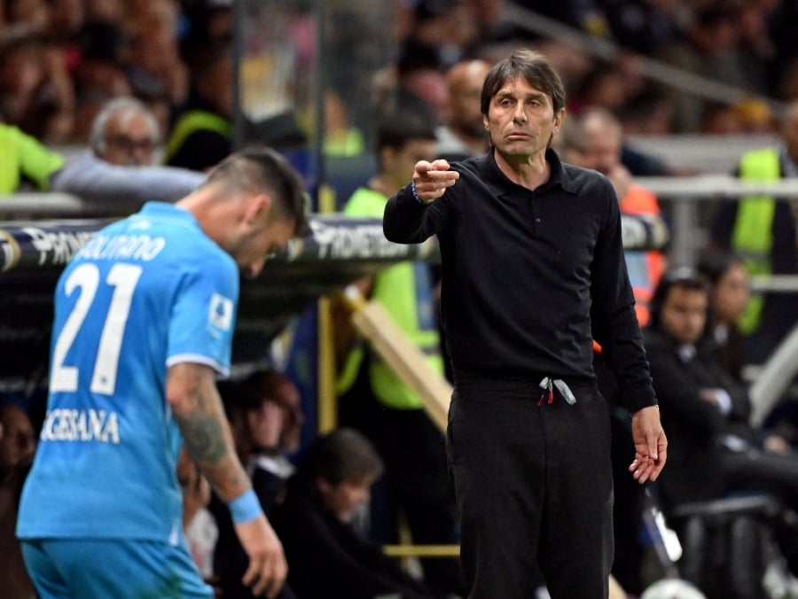 Conte calls for focus as Napoli bid to clinch title
