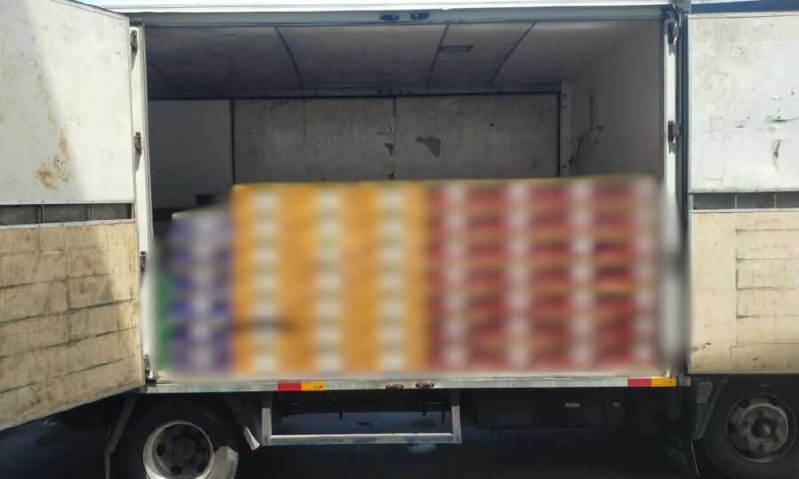 Beer worth RM500,000 seized in Masai, ex-convicts among 3 held