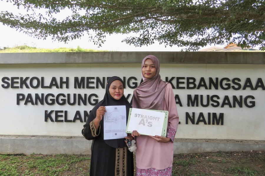 Temiar student creates history, scores 8As in SPM