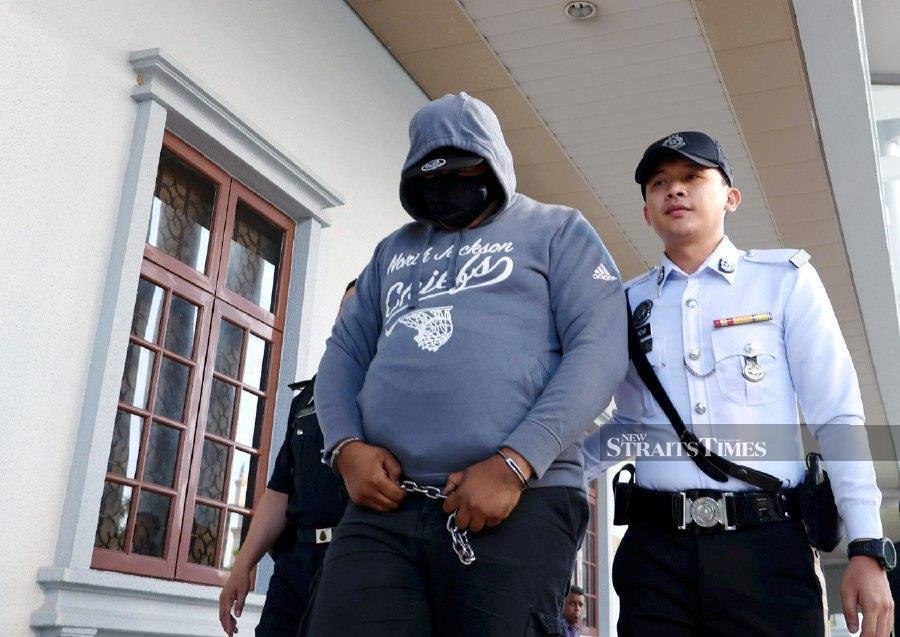 Nissan Navara driver jailed 6 months instead of 30 days after High Court reviews sentence