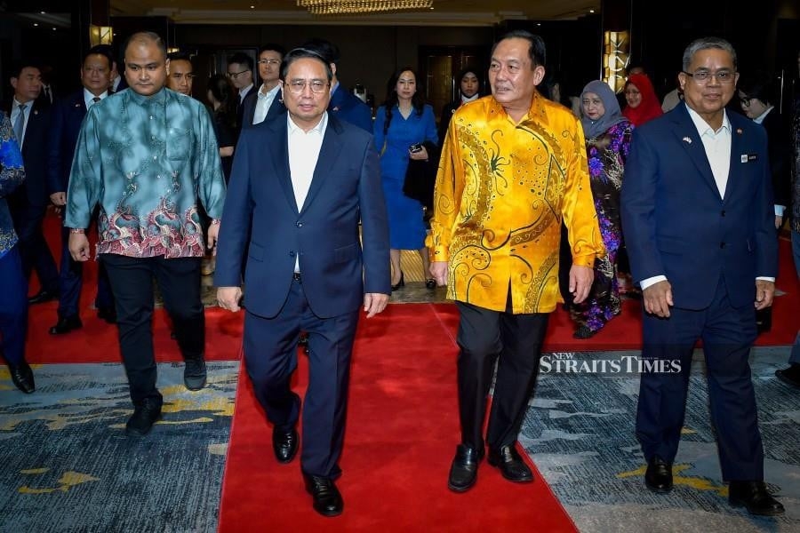 Vietnam PM calls on Dewan Negara president, Dewan Rakyat speaker