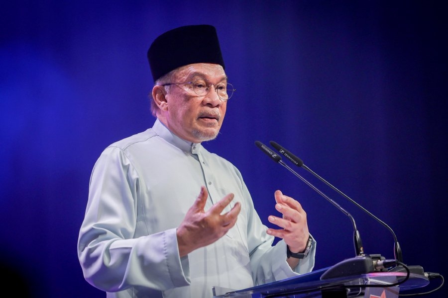 Anwar: Madani government ensures development for all states, despite political divide