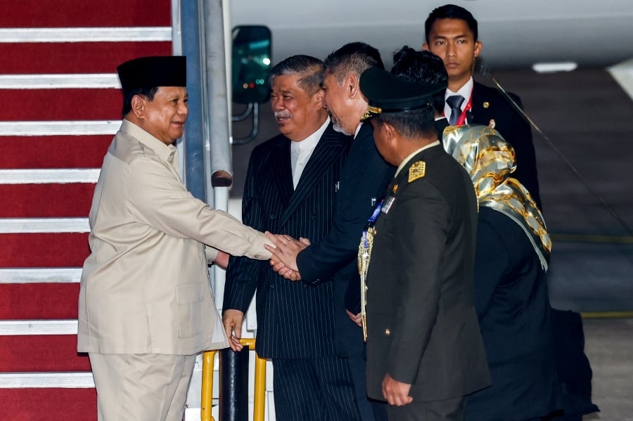 Prabowo in Malaysia for first Asean Summit as Indonesian president