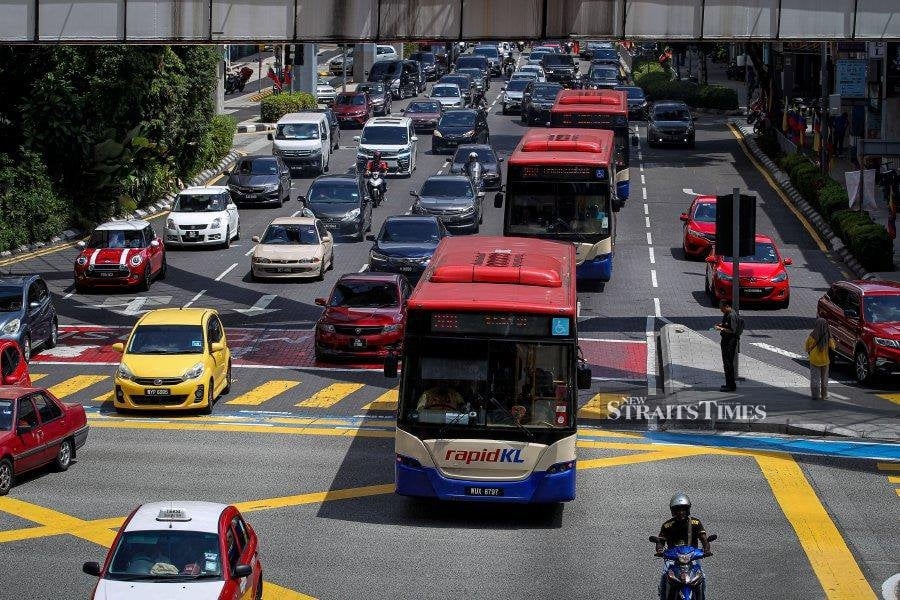 Malaysia's public transport usage just at 20 pct, says Loke