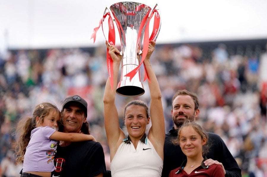 Maria crowned first Queen's Club women's champion in 52 years