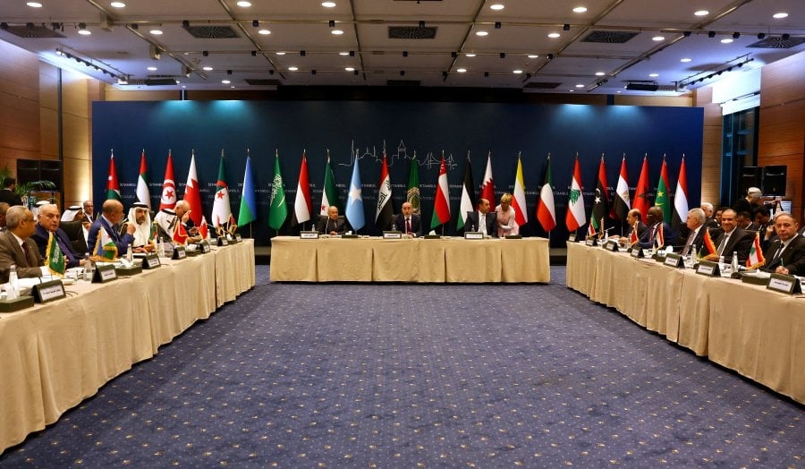 Iran's FM arrives in Istanbul for Arab League meeting