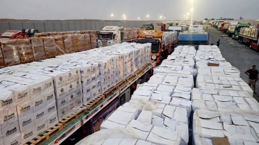 Gazans starve as aid shipments are turned back at border