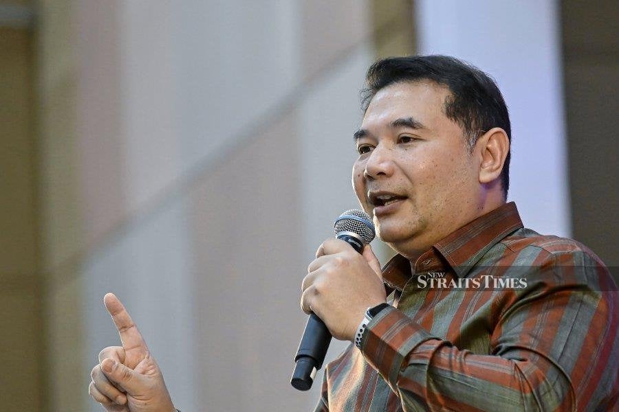 Govt must remain grounded, public sentiment matters, says Rafizi