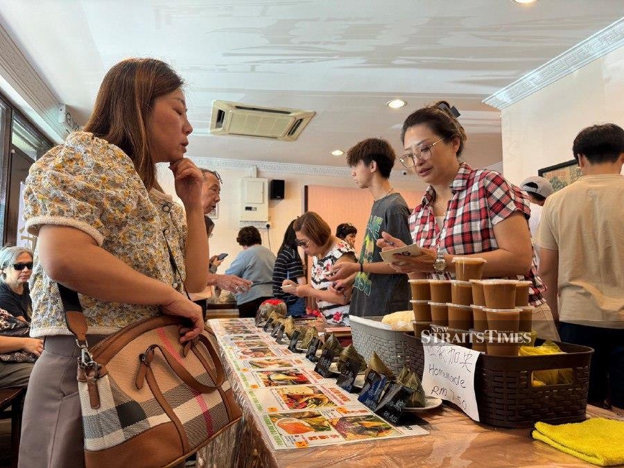 Wrapped rice dumplings stand the test of time