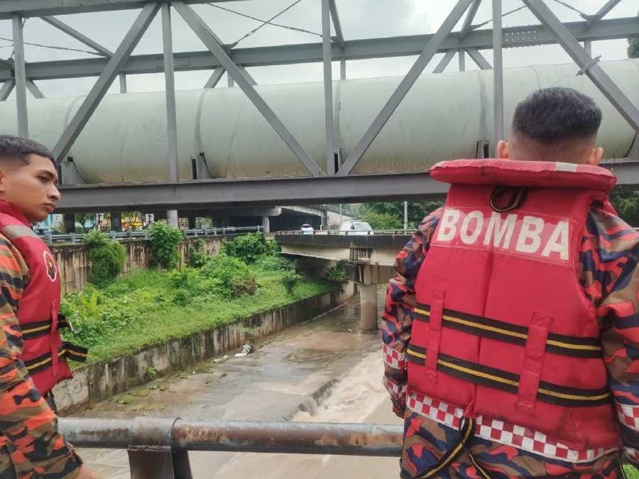 Body of 10-year-old Rohingya girl who fell into drain found in river