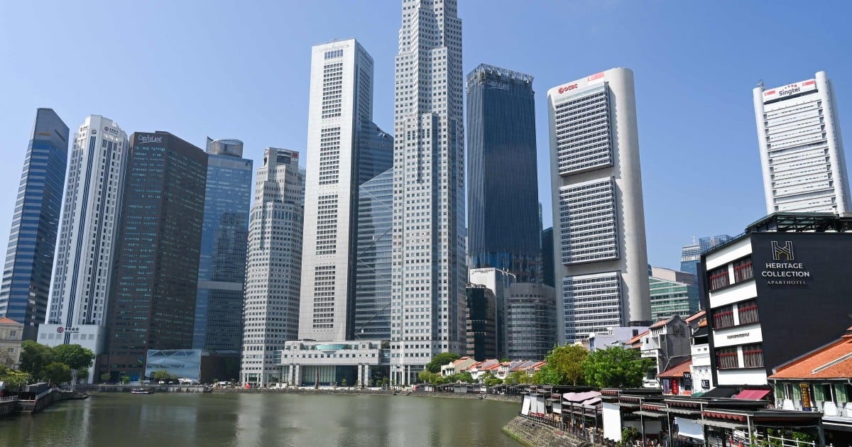Singapore key exports slip in July as US shipments tumble 42.7 pct