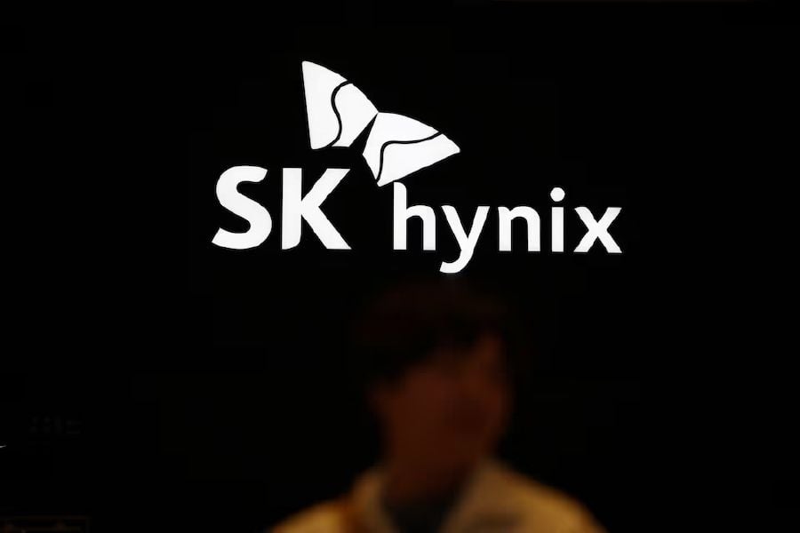 Shares in South Korean chipmaker SK Hynix tumble on US tariffs