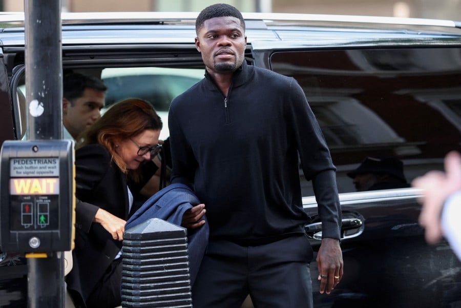 Villarreal sign former Arsenal midfielder Partey