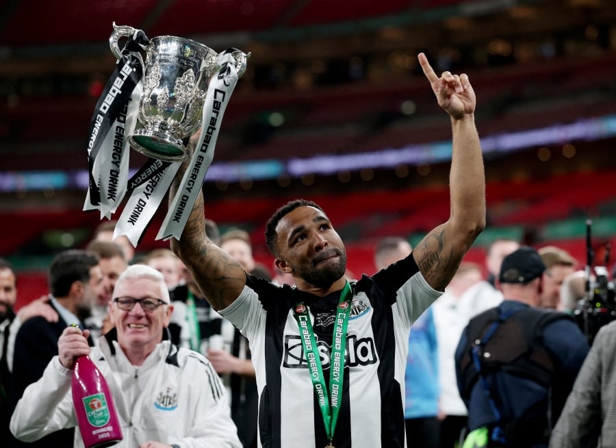 West Ham sign former Newcastle striker Wilson on one-year deal