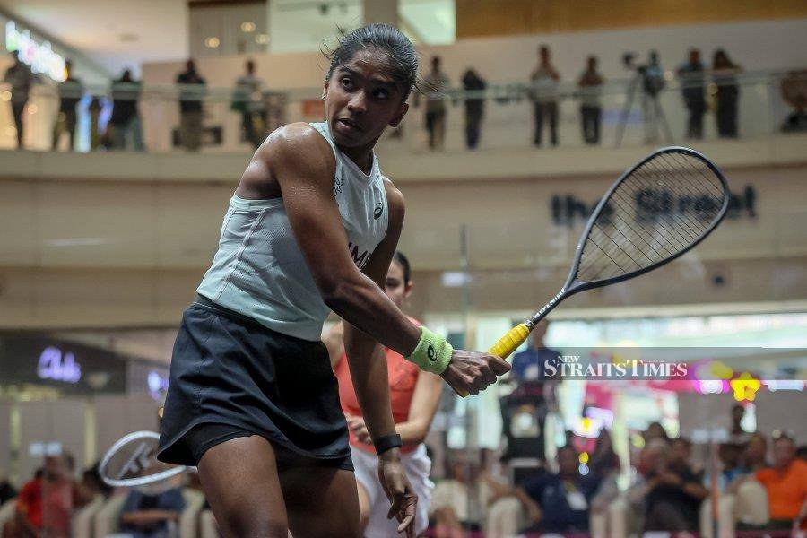 Eain Yow, Sivasangari out to emulate Nicol at World Championships
