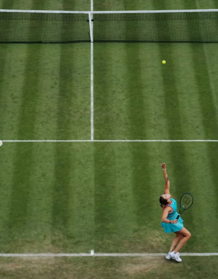 Sabalenka complains after match suspended due to bad light