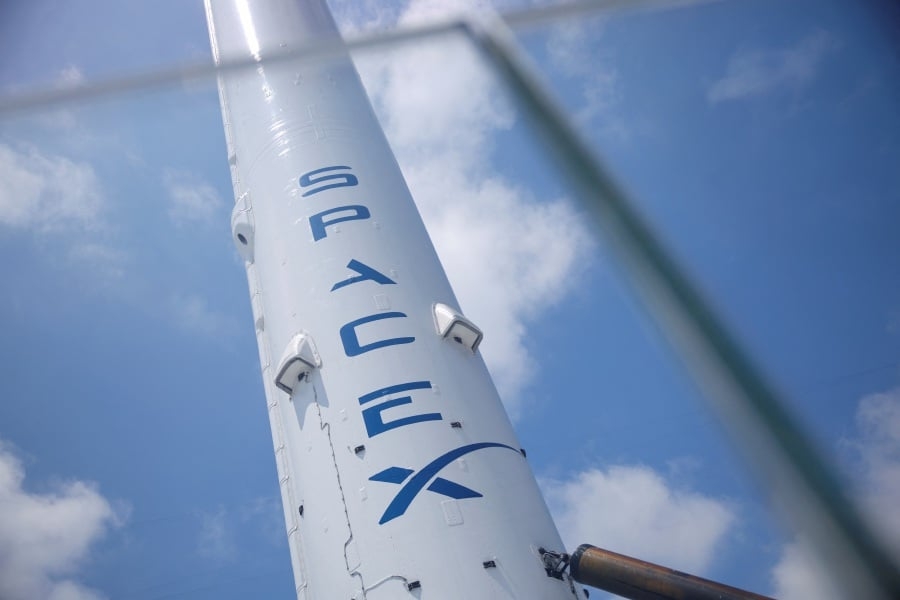 Musk-Trump breakup puts billions in SpaceX contracts at risk