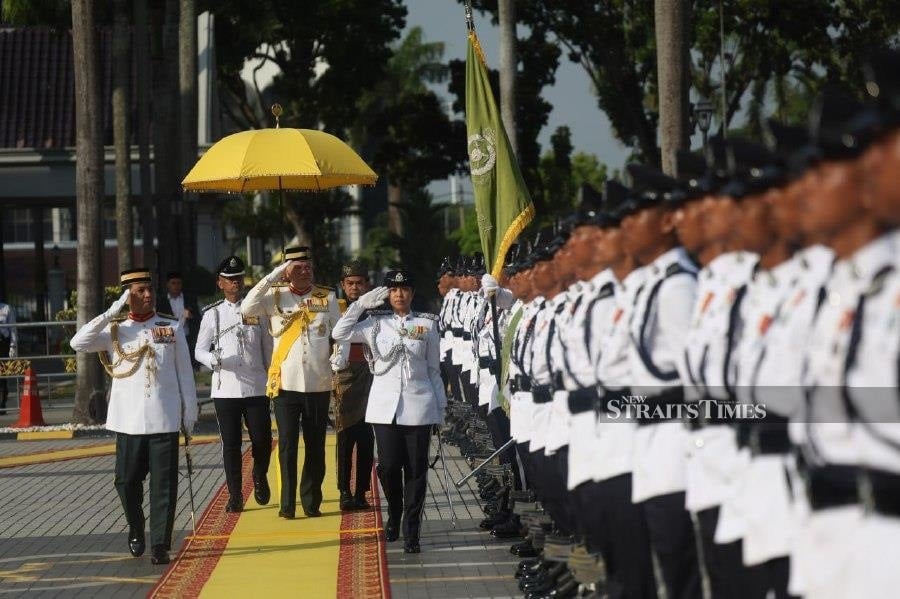 Sultan Nazrin attends Perak Warriors' Day celebration