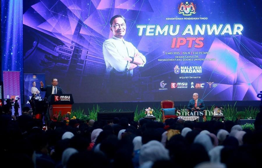 Govt may expand FLYSiswa subsidy to peninsula students, says PM