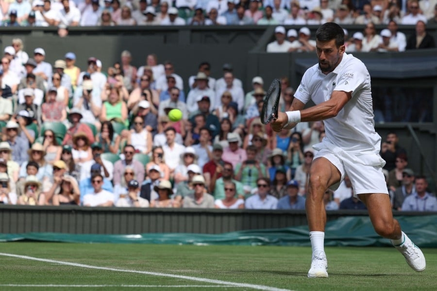 Djokovic steps up bid for Wimbledon history, Sinner strolls into round three