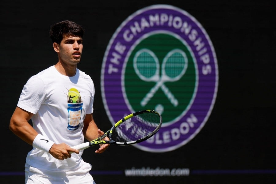 Fearless Alcaraz has third Wimbledon title in his sights