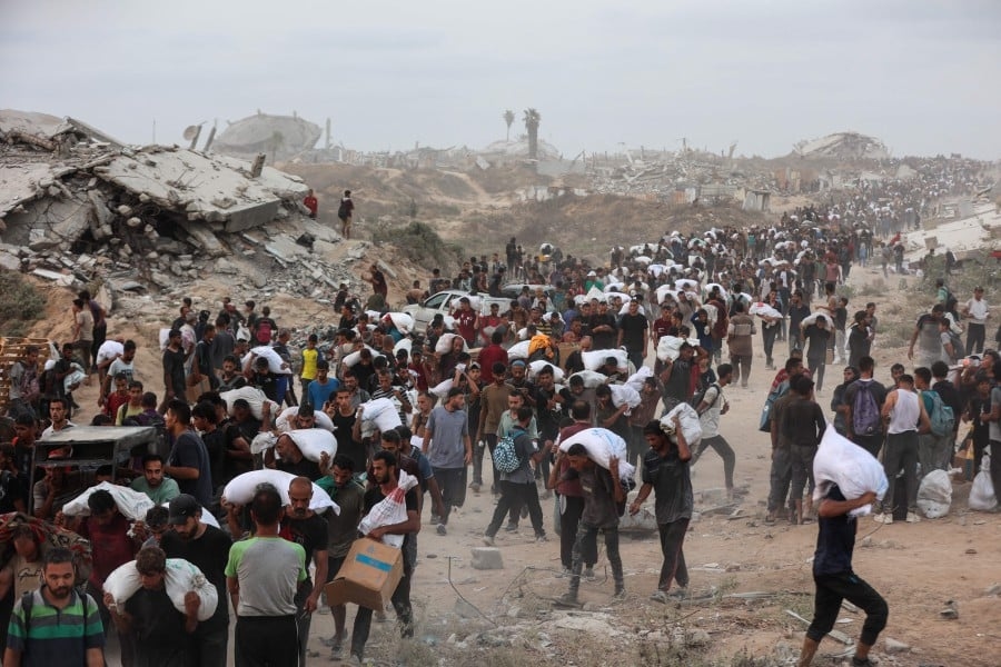 France to airdrop 40 tonnes of humanitarian aid into Gaza Strip