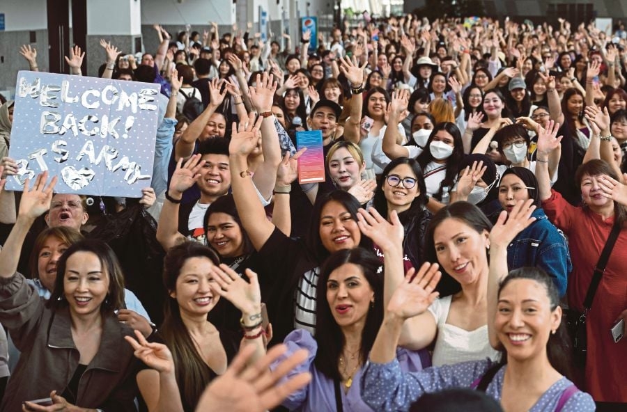 #Showbiz: BTS fans gather for K-pop supergroup's annual celebration