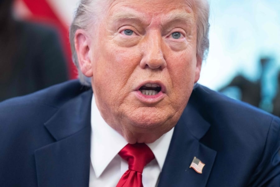 US has reached out to China to talk tariffs, state media says