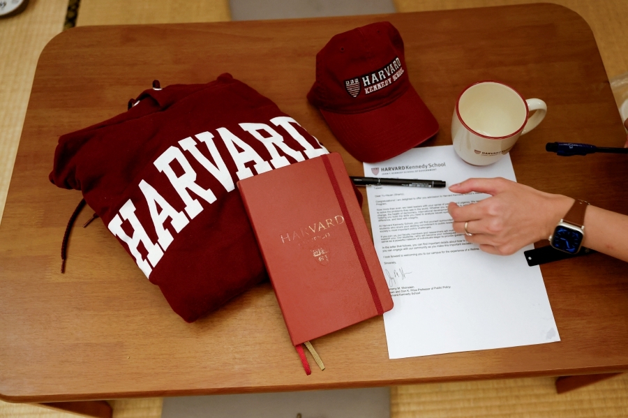 Hong Kong urges universities to facilitate students after Harvard ban