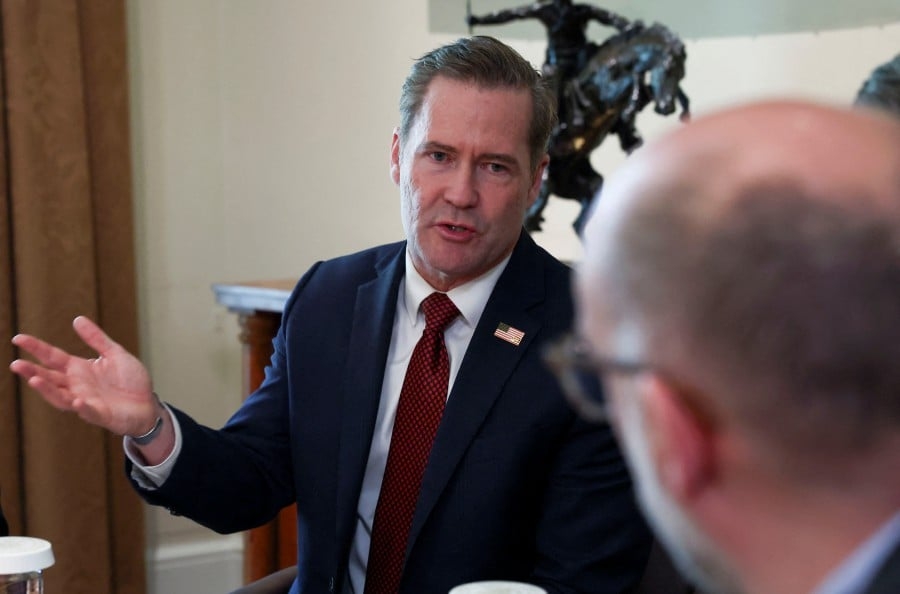 Top Trump official exiting after chat group scandal