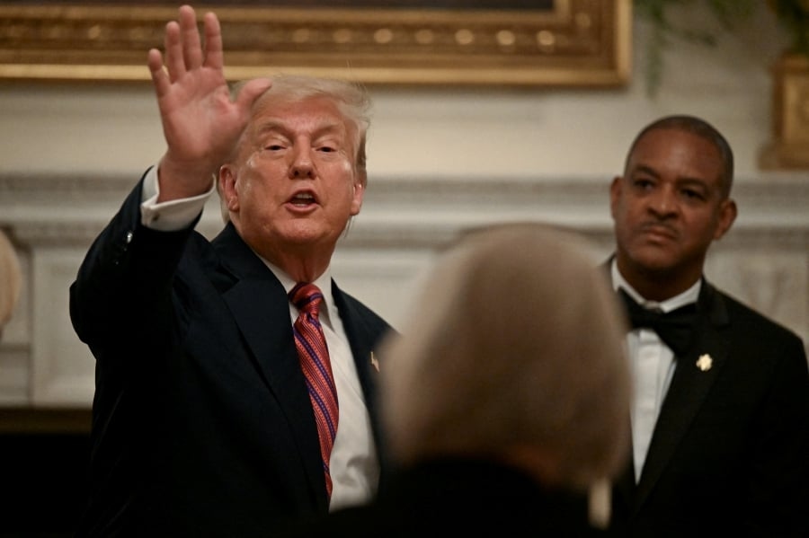 Trump says he doesn't draw but auctioned sketches suggest otherwise