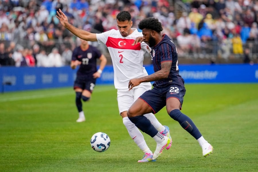 Turkiye storms back to beat USMNT 2-1
