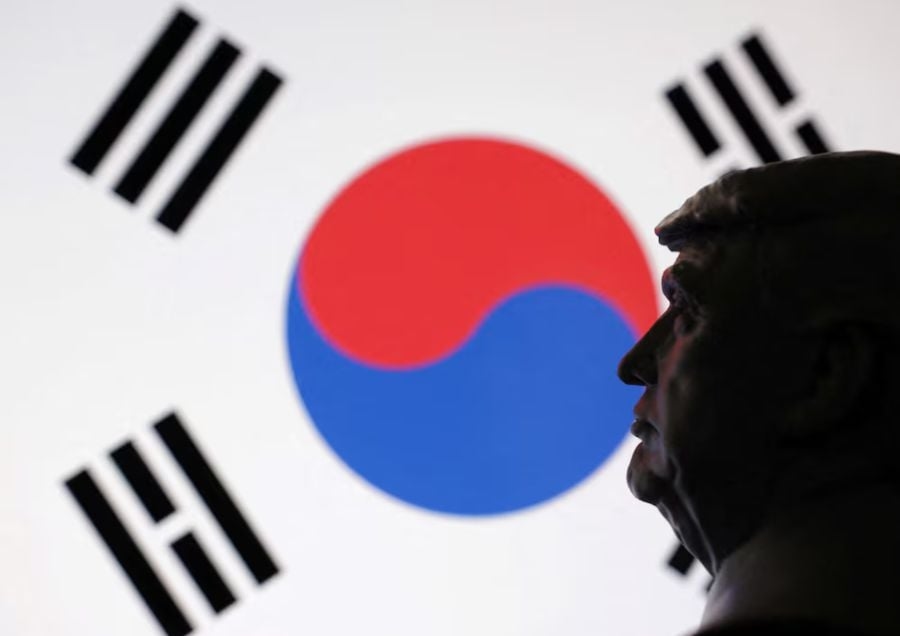 Trump says US to impose 15pct tariff on South Korean goods