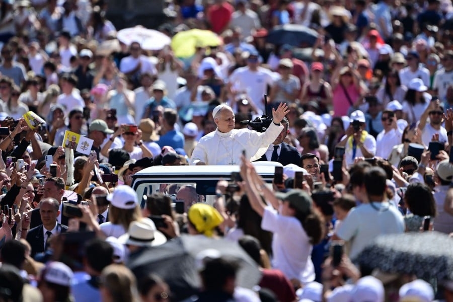Pope Leo makes a break in style from Francis