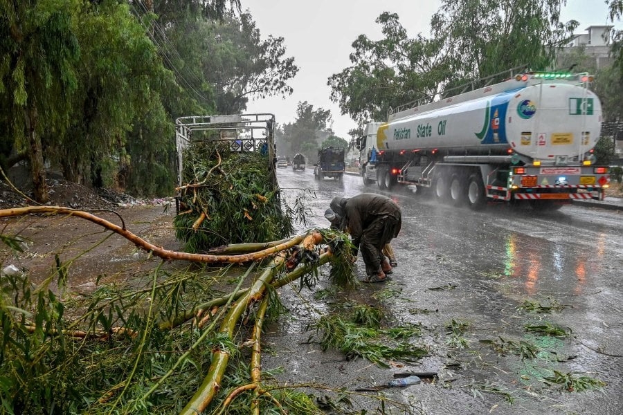 Rain, storms in Pakistan kill 32 in a week