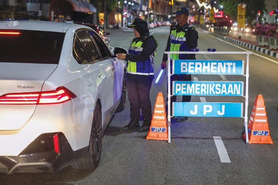'Devil-may-care attitude': Road safety experts demand tougher action on unlicensed, uninsured drivers