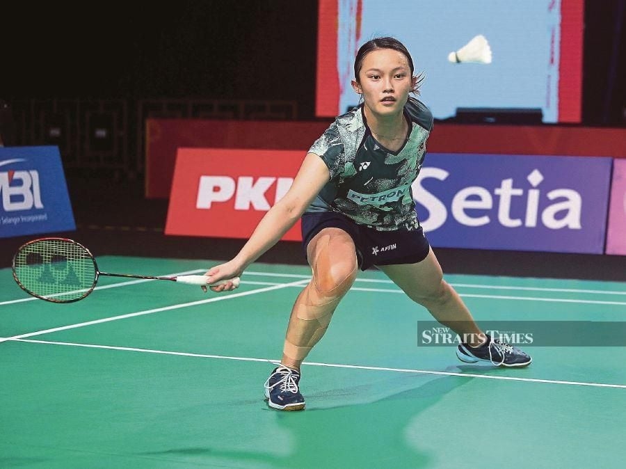 Ling Ching shocks fourth seed, Justin flops at Canada Open