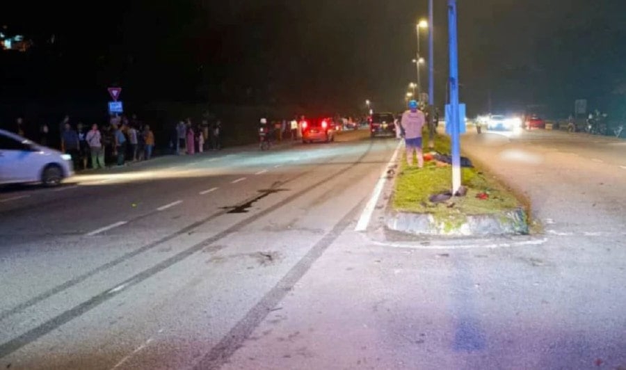 Felda Ulu Tebrau crash: Siblings were returning from Hari Raya visit, says mum