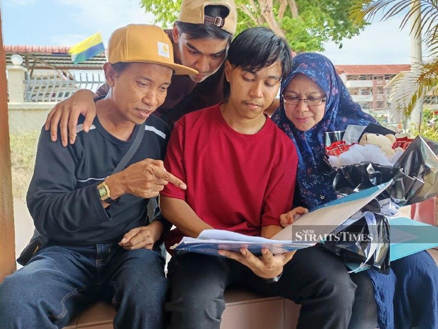 Teen overcomes family crisis to score 9As in SPM