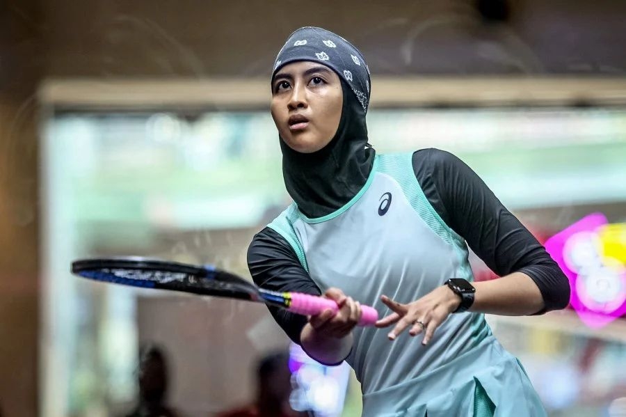 Clash of the Azman sisters in the Bermuda Open