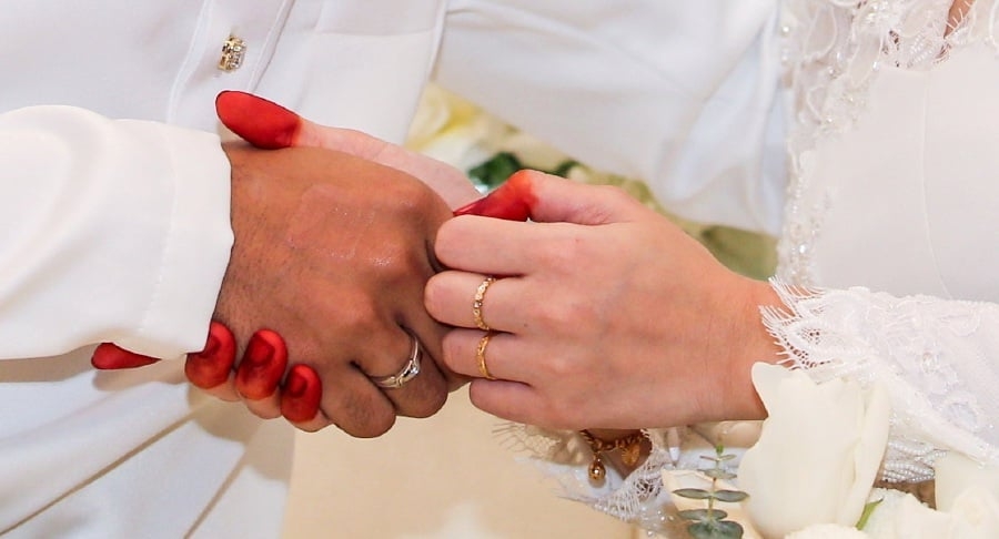 RM10,000 'backdoor' fee for couples married in Thailand to register marriage in Malaysia