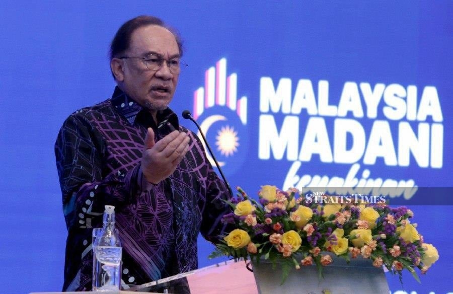 We are not punishing the dead, says Anwar