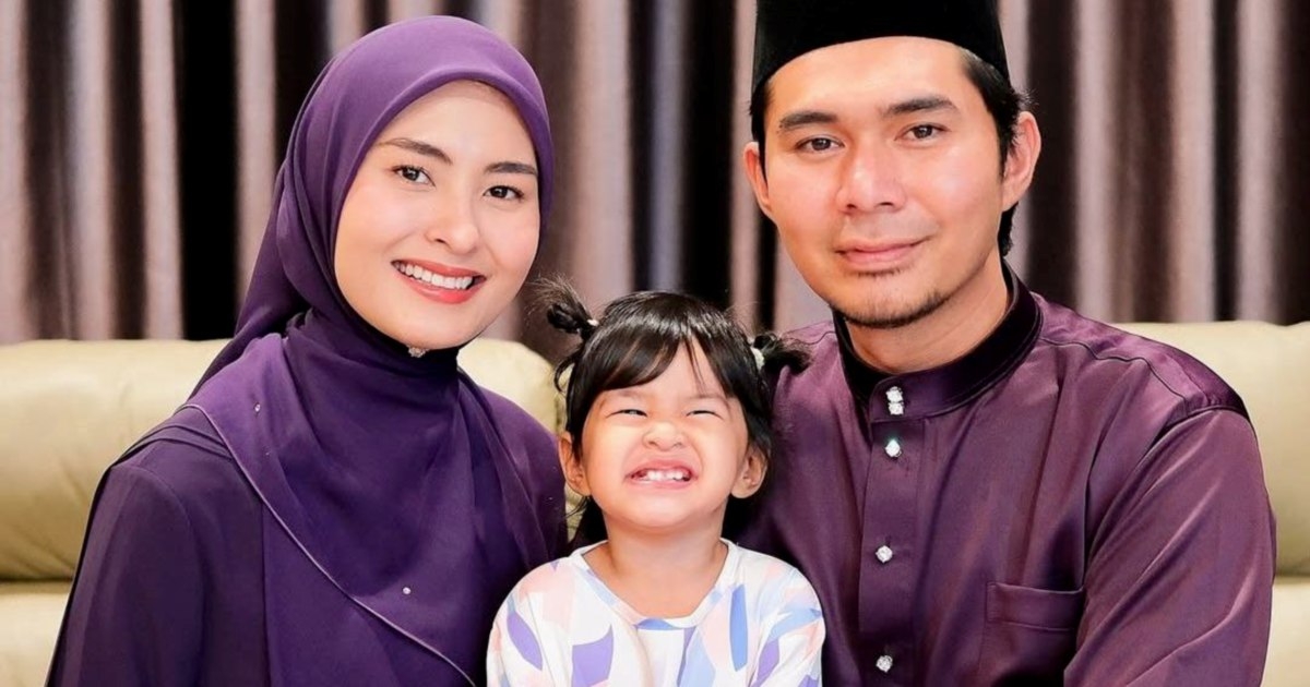 #SHOWBIZ: Wany Hasrita: 'I'm praying hard to finally live together with my husband'