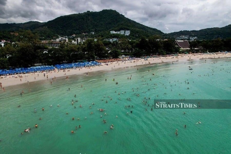 Thai authorities defuse four bombs in Phuket, arrest suspects