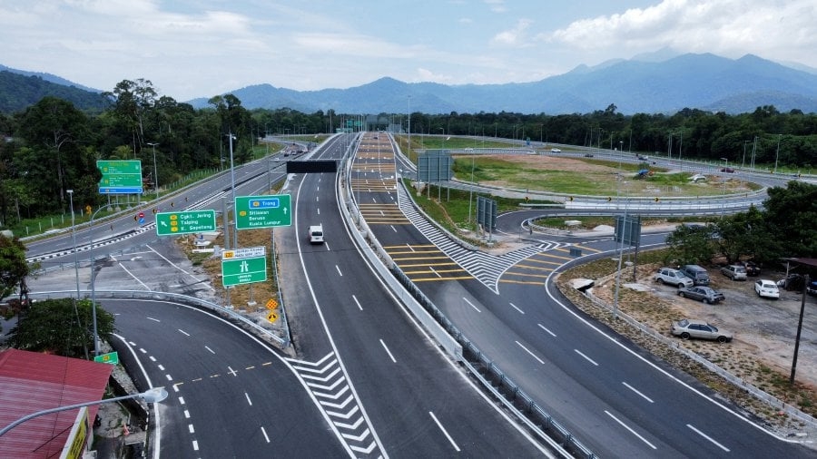 West Coast expressway gets green light to accept RM1.5 bil loan facility