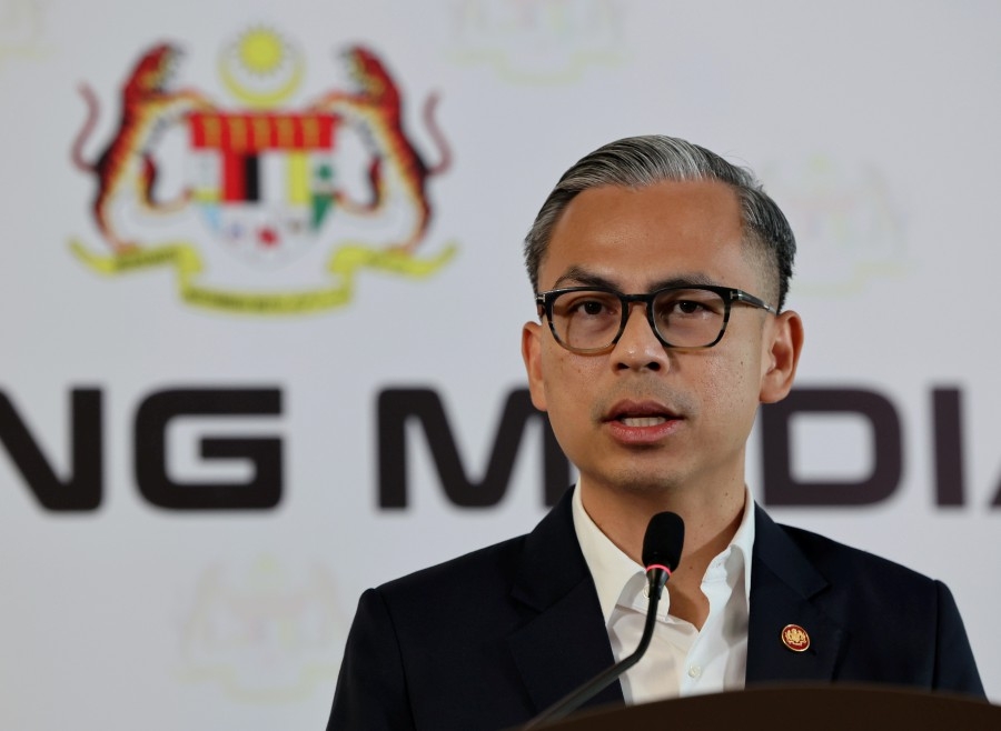 Fahmi: MCMC yet to receive request to ban Russian e-hailing apps