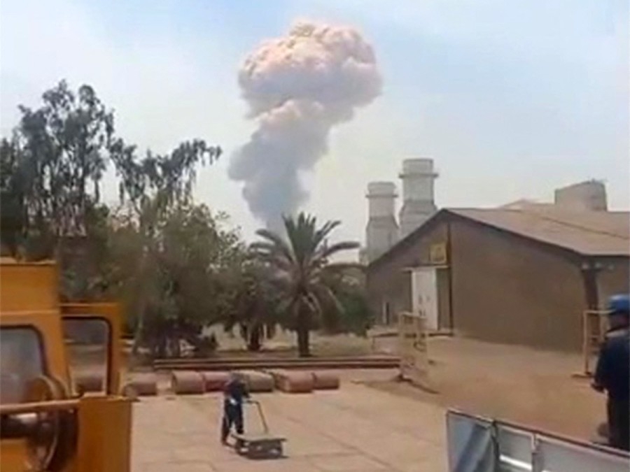 'Massive' blast in south Iran port