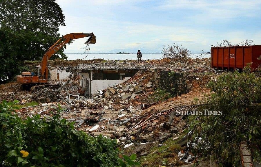 Penang defends condo plan amid outcry over Boon Siew Villa demolition [WATCH]