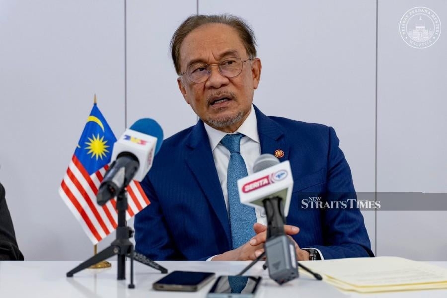 Anwar: Russia visit not a sign of alignment with any power bloc