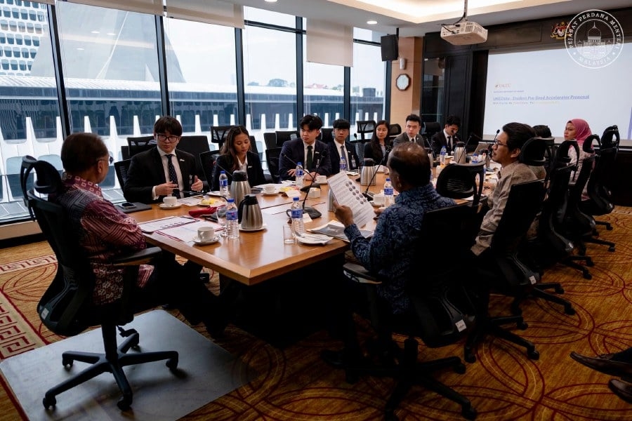 Student council urges more support for youth jobs